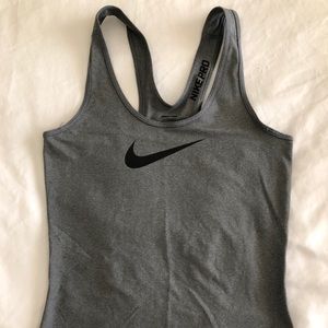 Nike tank